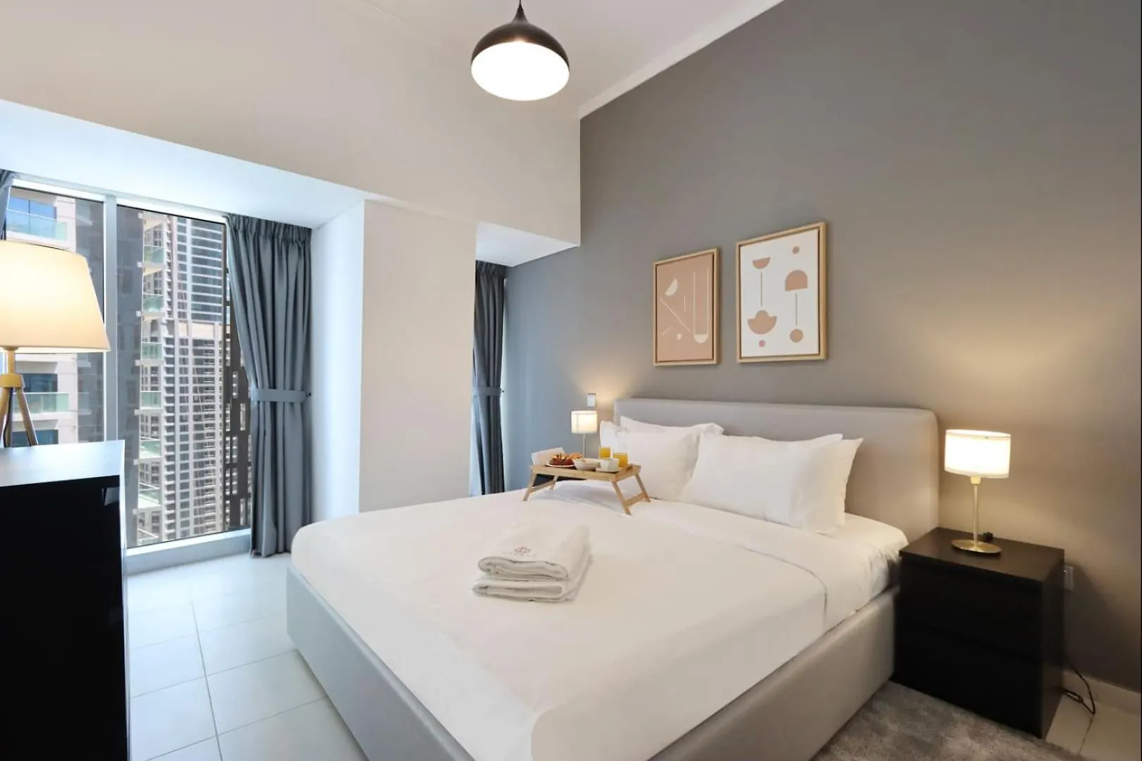 Livbnb-Spacious 2 Bedroom In Dubai Marina With Balcony