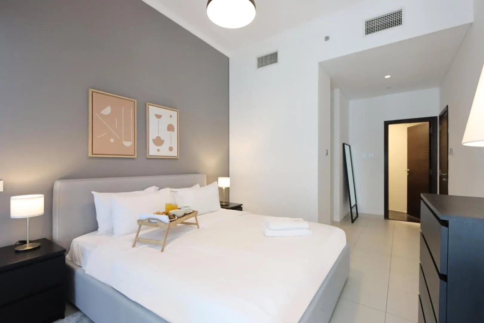 Livbnb-Spacious 2 Bedroom In Dubai Marina With Balcony 0*,  United Arab Emirates